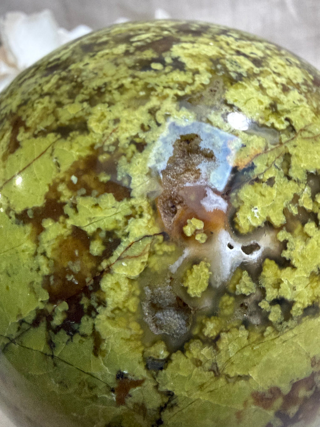 Grüner Opal Kugel