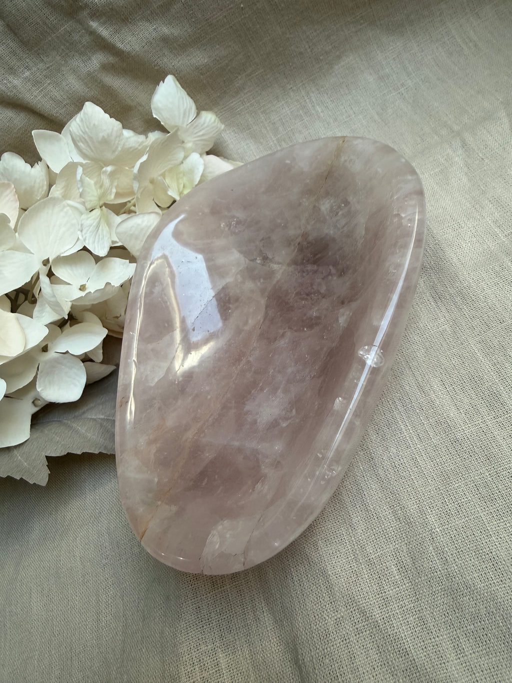 🌸 Rosenquarz Schale – Natürliche Schönheit für deine kleinen Schätze