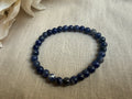 Sodalith Kugelarmband 6 mm – Natürliches Edelsteinarmband | Elastisches Armband aus Sodalith
