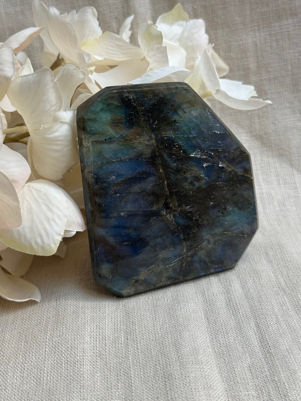Labradorit Freiform – intensiver blauer Schimmer
