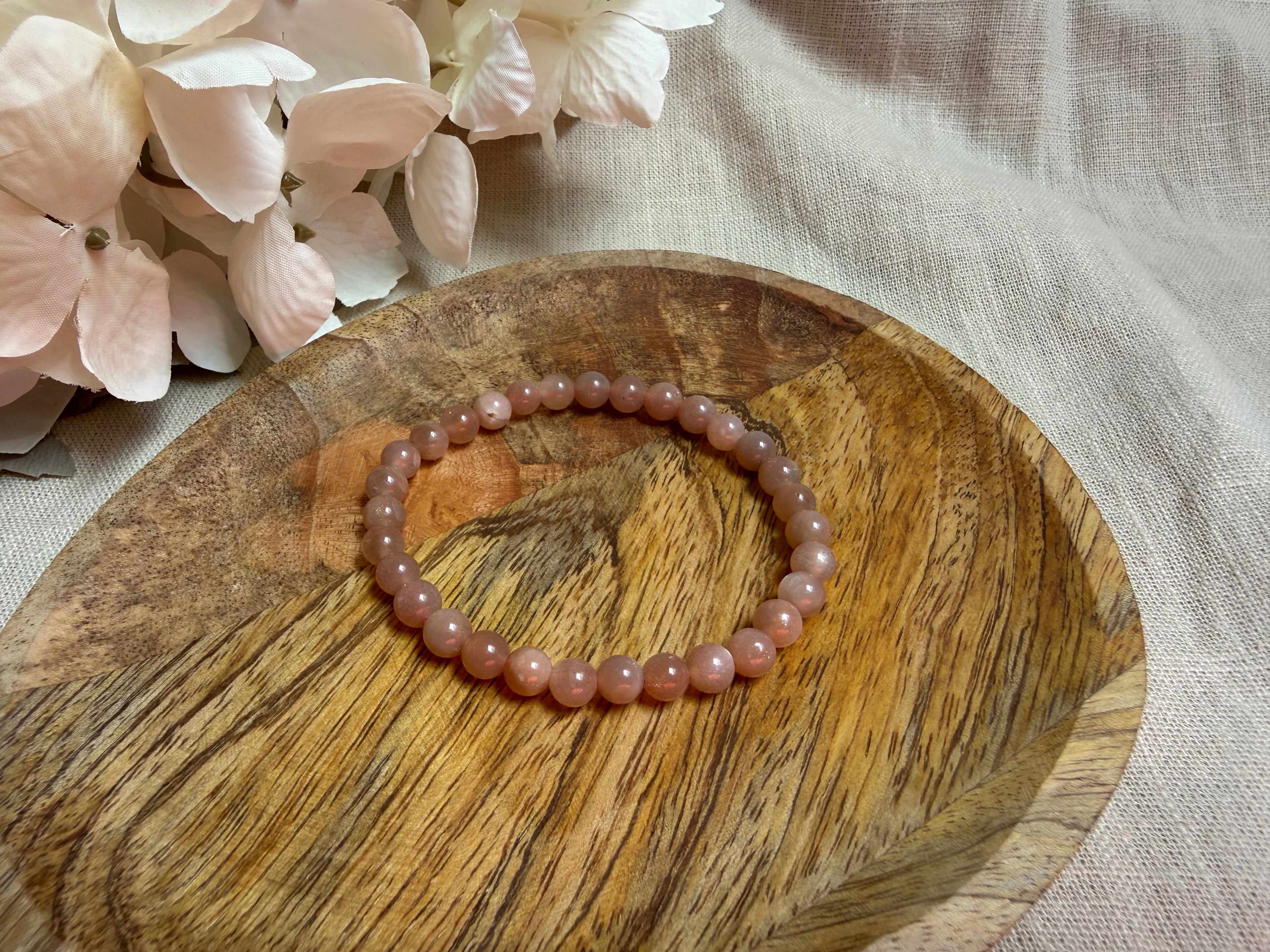 Oranger Mondstein Armband 6 mm – Edelsteinarmband aus natürlichem Mondstein | Intuition & innere Balance